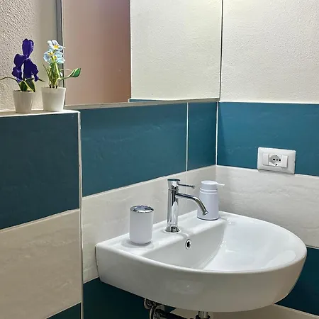 Casa Frori - Unique Experience Homestay Sassari